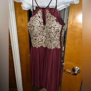 burgundy homecoming dress